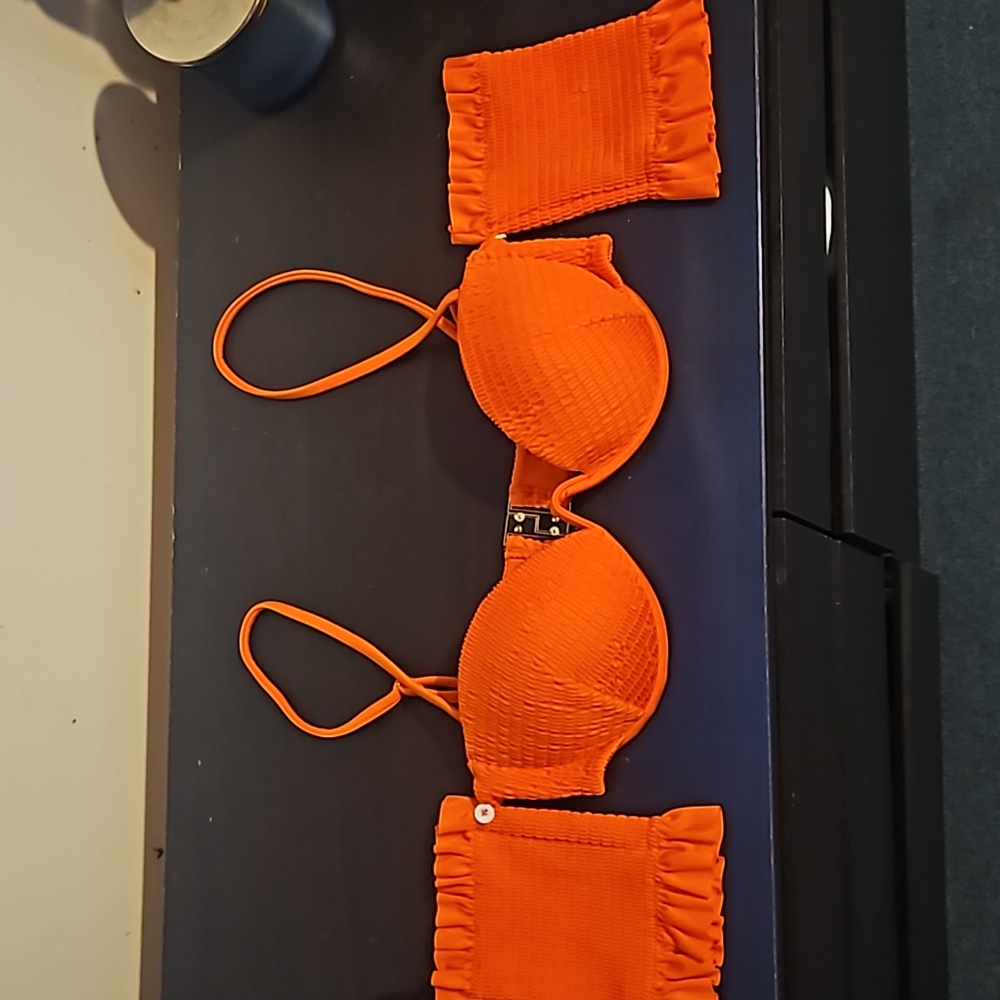 Swimsuit bra top